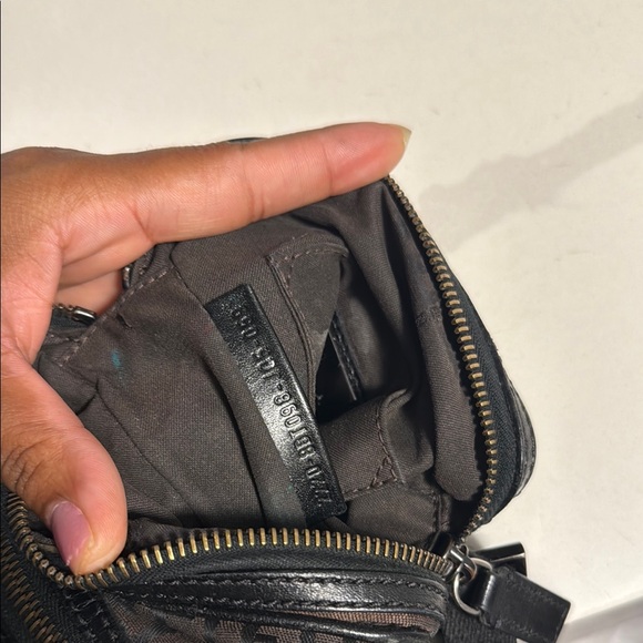 Fendi Vintage Zucchino Crossbody Bag - Picture 11 of 14